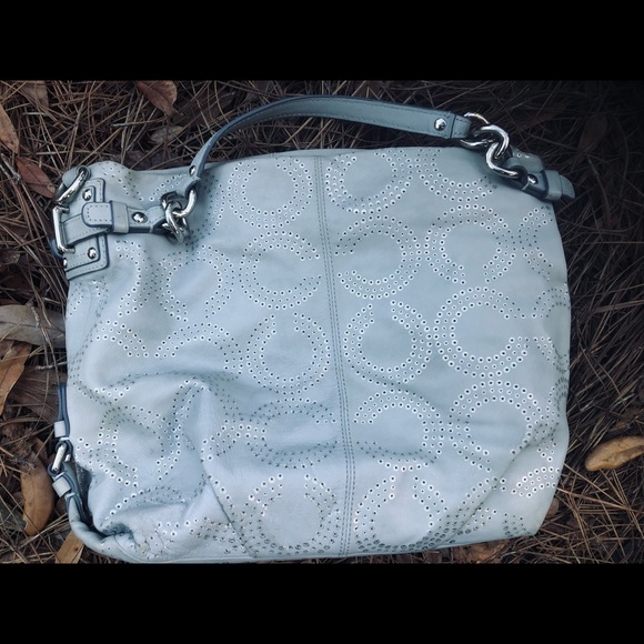 Excellent condition. SILVER and Heather grey color. COACH purse - Picture 2 of 3